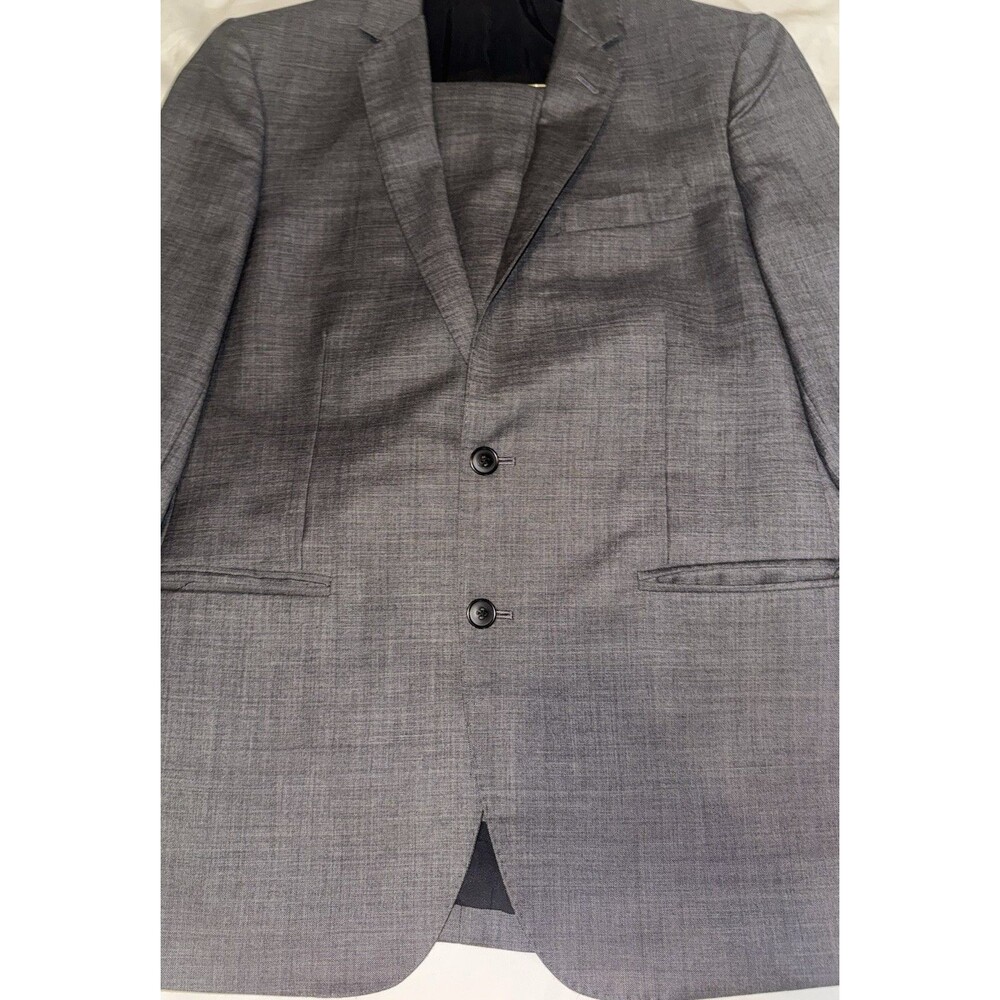 Mens 2-Piece Gray J Crew Suite, Coat Size 40R Pants Size 32W 30L Worn Once